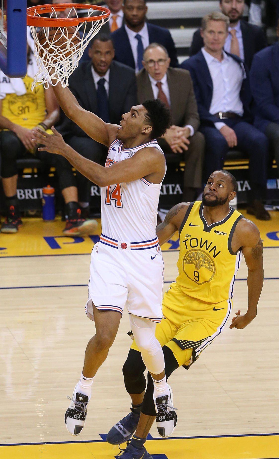 Allonzo Trier scores 11 points in Knicks 122-95 loss to Warriors (copy)